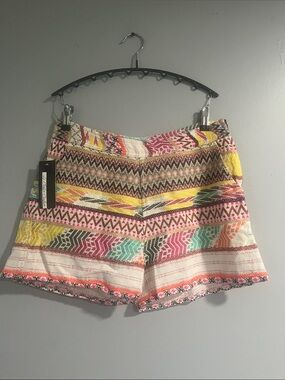Multicolor Aztec-Print Woven Women's Shorts - Lightweight Summer Bermudas Medium